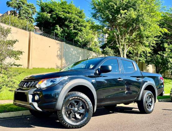 MITSUBISHI L200 TRITON 2.4 16V TURBO DIESEL OUTDOOR GLX CD 4X4 MANUAL